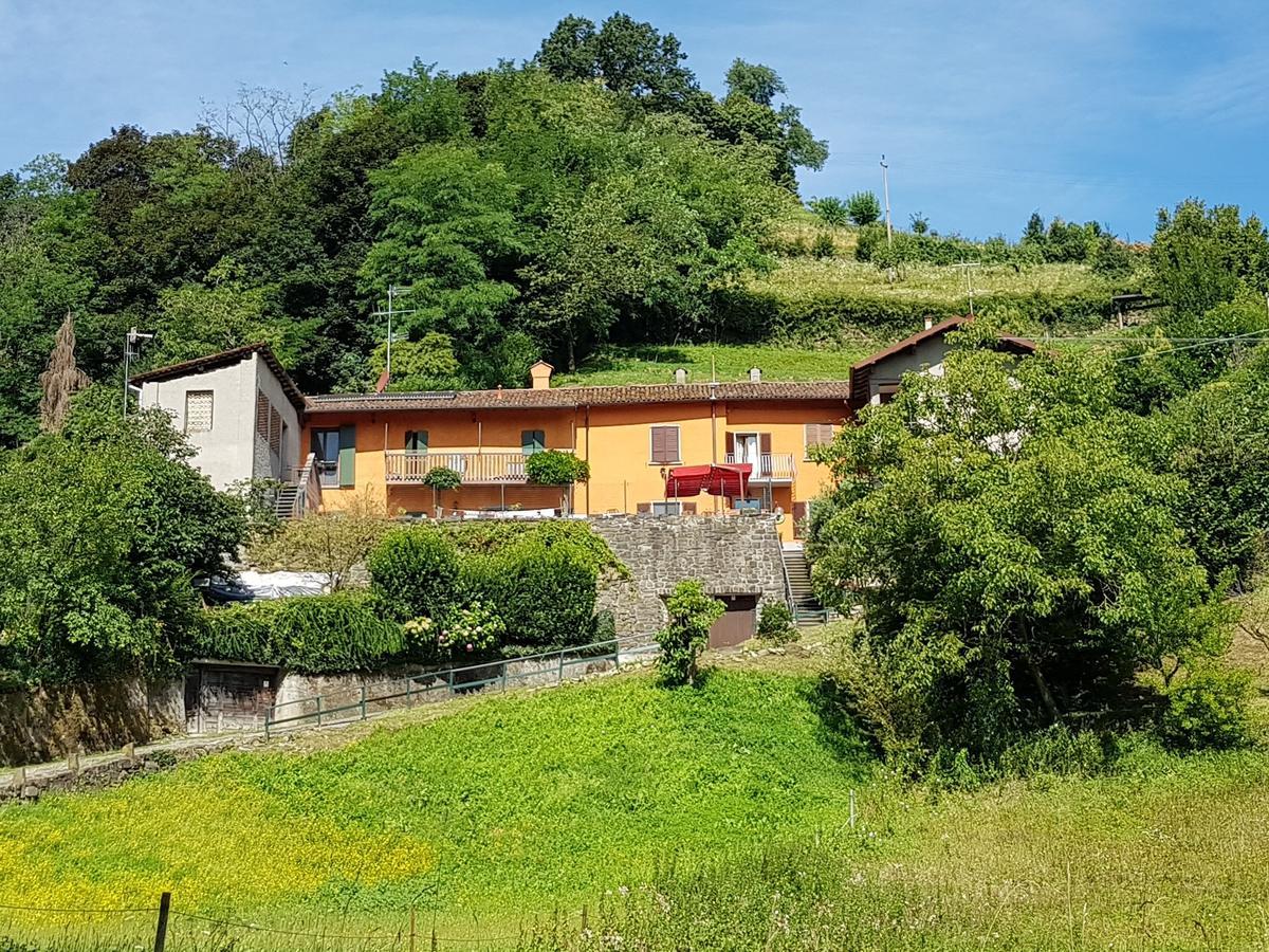 Dimora Del Riccio Hotel Bergamo Bagian luar foto